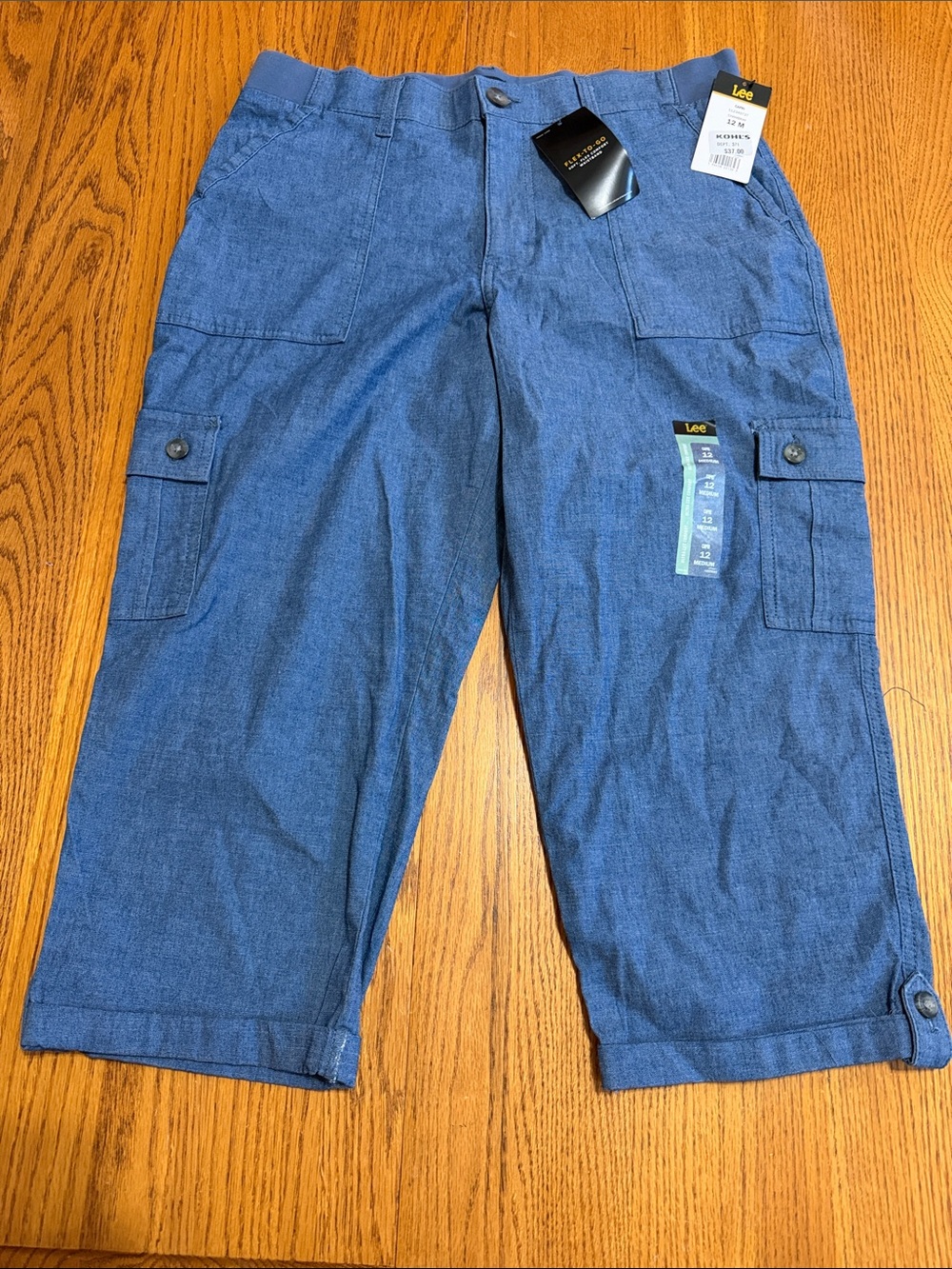 Lee Women size 12 Denim-Style Blue Cargo Capris